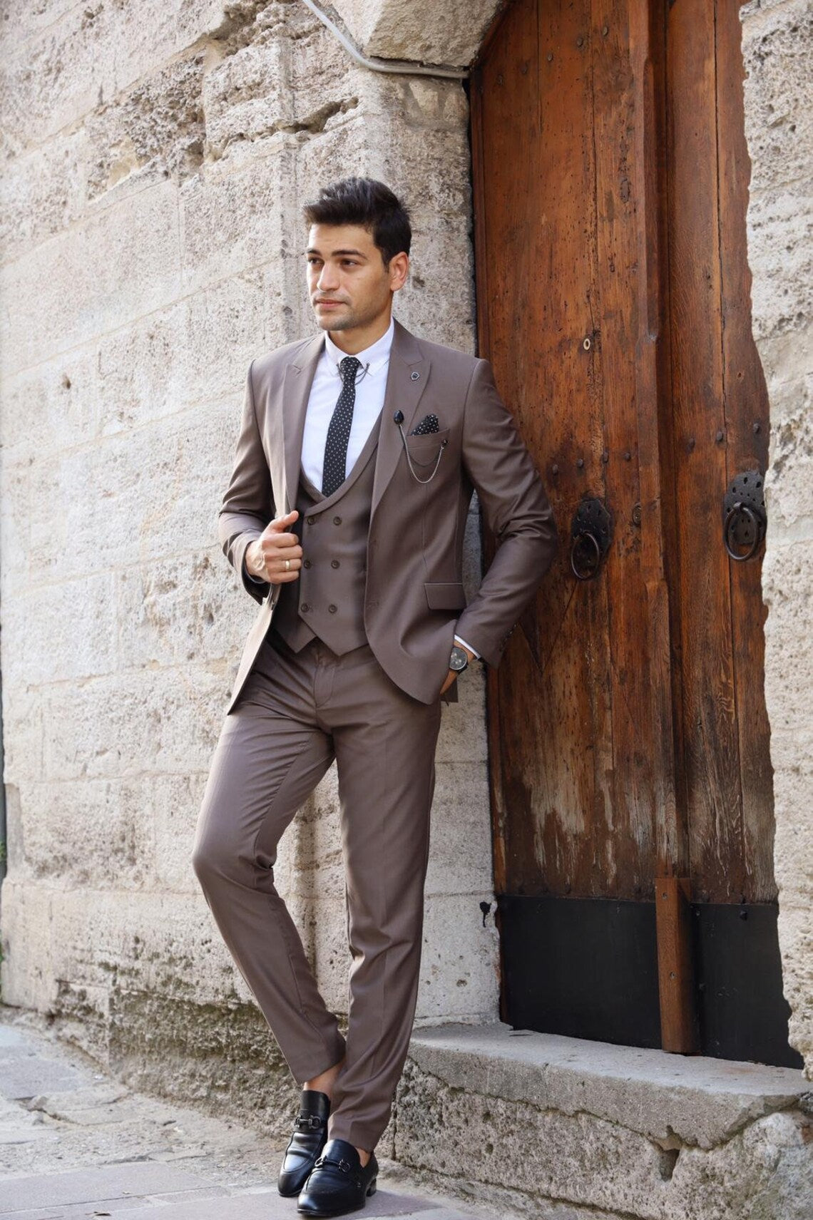 Men Brown 3 Piece Suit Wedding Party Wear Slim Fit Suit Bespoke Sainly