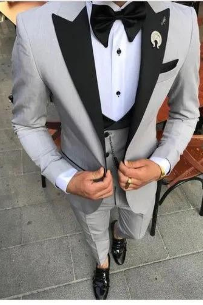 Men Grey Tuxedo Suit 3 Piece Suit Wedding Suit Sainly