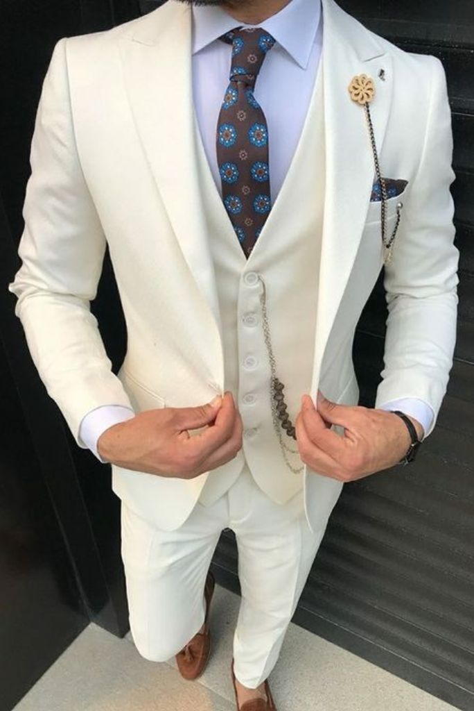 Setup your men's fashion with a Stylish Off-White Suit