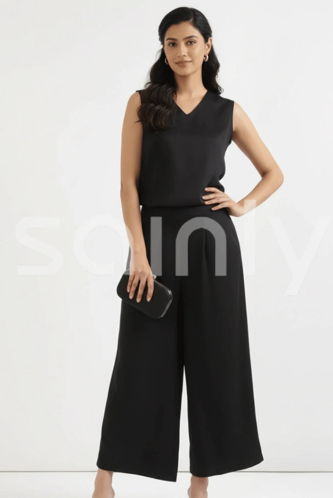 Black women’s sleeveless top and wide leg pants set(Front)