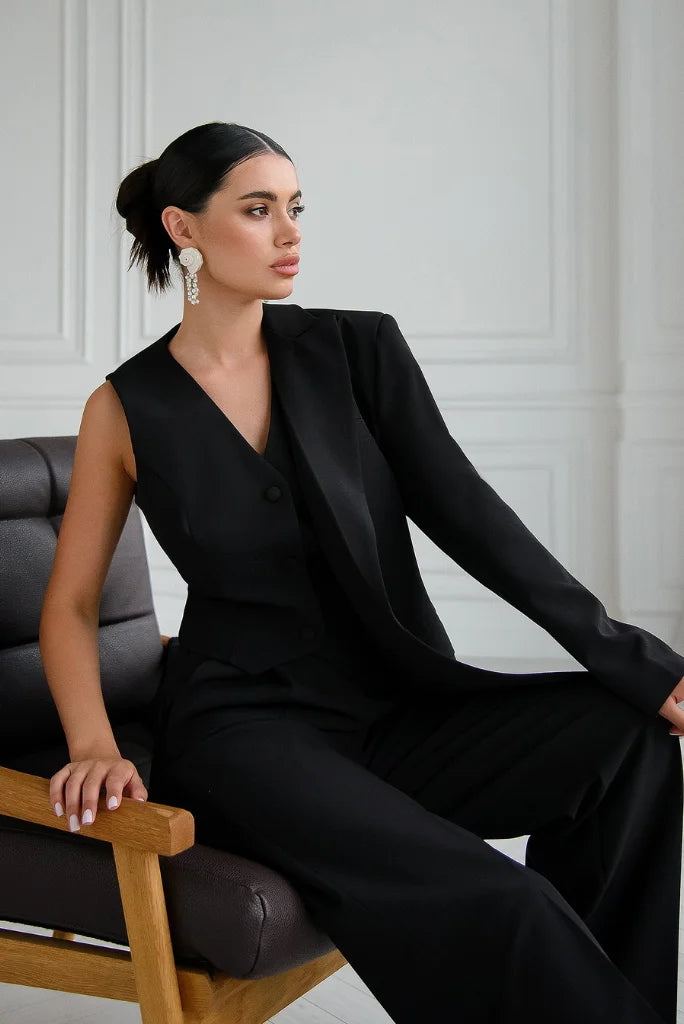 Women's Black Double Breasted 3 Piece Suit, Elegant Black Suit for Cocktail, Wedding and Event 40 / 24 Women's Black Double Breasted 3 Piece Suit, Elegant Black Suit for Cocktail, Wedding and Event 40 / 24