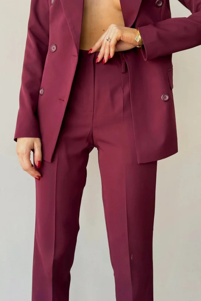 Women Burgundy Double Breasted 2 Piece Suit, Formal Suit For Office, event and special occasion 44 / 36