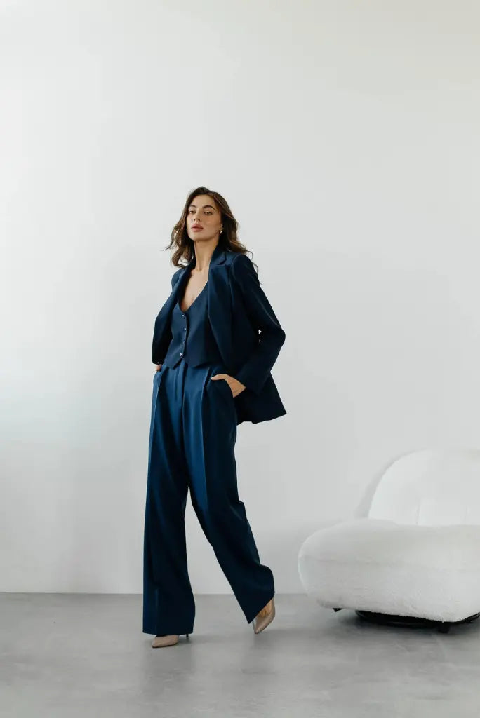Women Navy Blue Double Breasted 3 Piece Suit For Office and Meetings, Classic Formal Outfit For Her 42 / 34 Women Navy Blue Double Breasted 3 Piece Suit For Office and Meetings, Classic Formal Outfit For Her 42 / 34