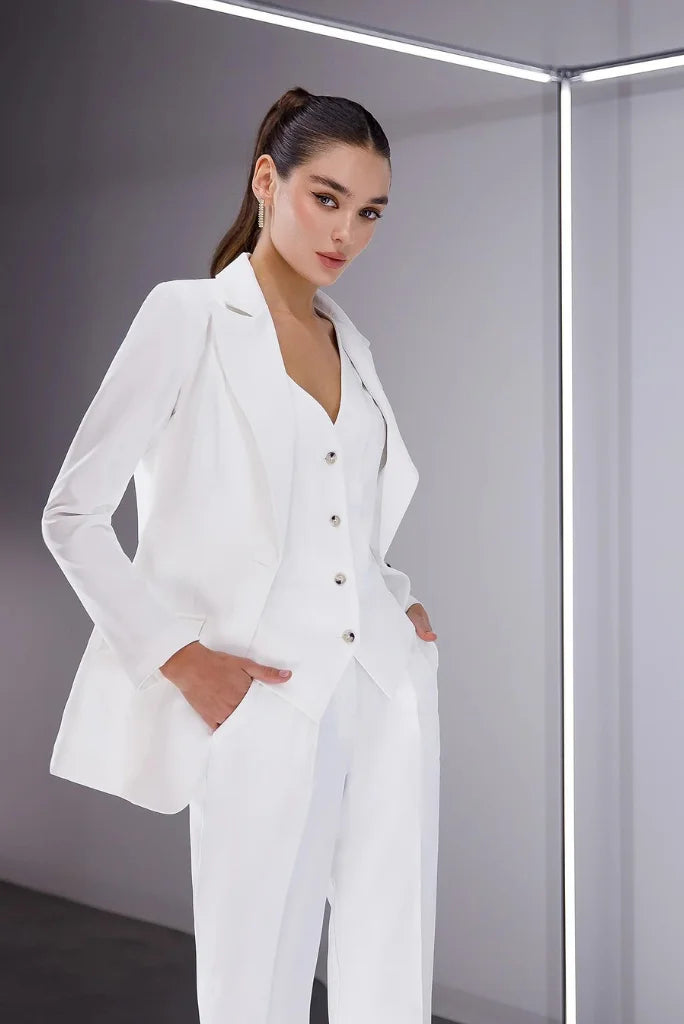 Women's White Single Breasted 3 Piece Suit, Formal Suit for Office and Meetings 42 / 24 Women's White Single Breasted 3 Piece Suit, Formal Suit for Office and Meetings 42 / 24