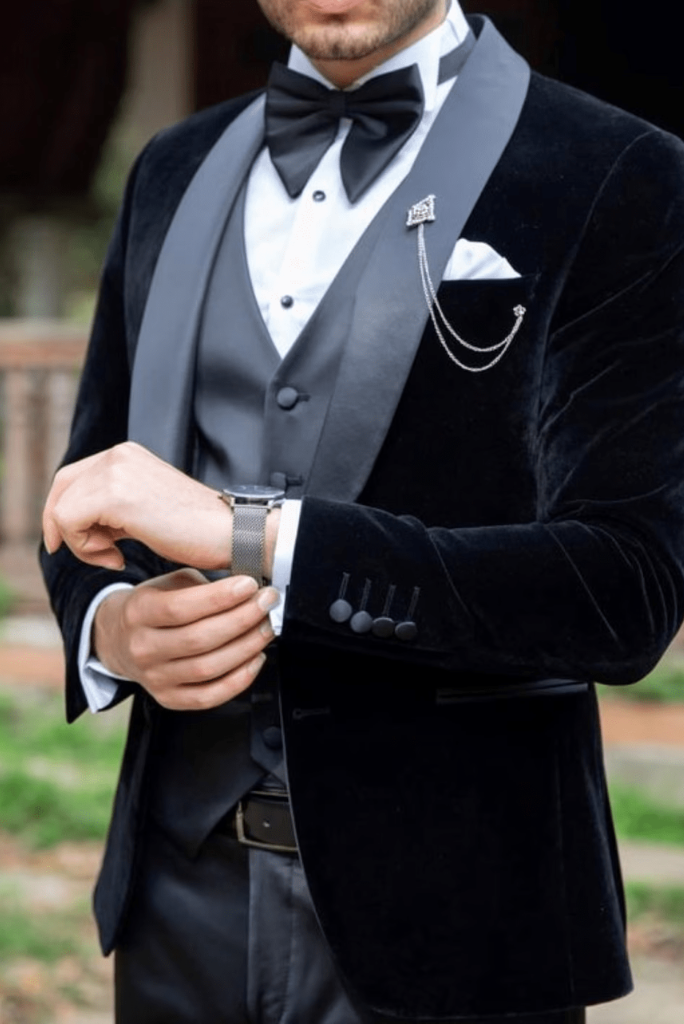 Latest Three Piece Black Velvet Tuxedo suit for Men 56 / 54